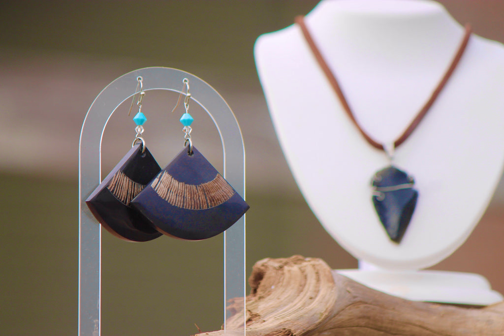 Sacred Armour — Obsidian Arrowhead Necklace & Fan bones Earring Set