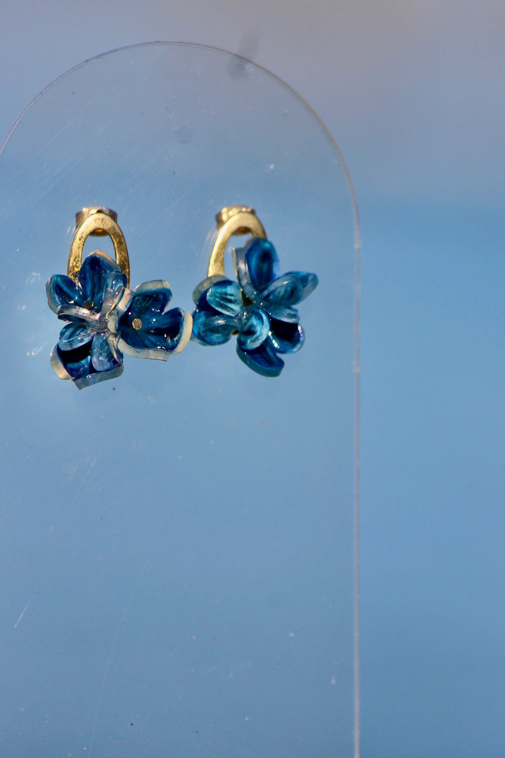 Hand-Drawn Floral Accent Studs // Sapphire Blue