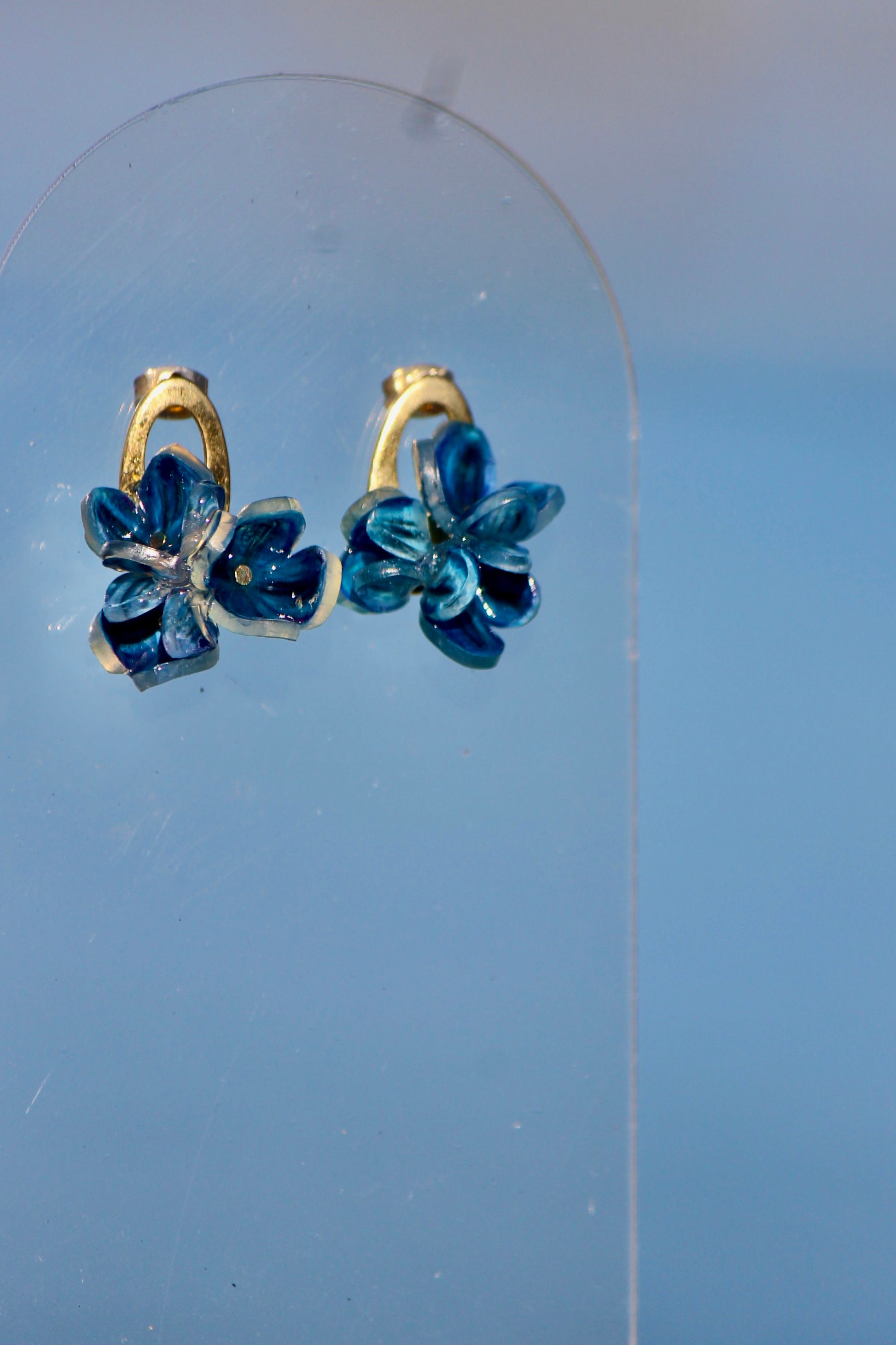 Hand-Drawn Floral Accent Studs // Sapphire Blue