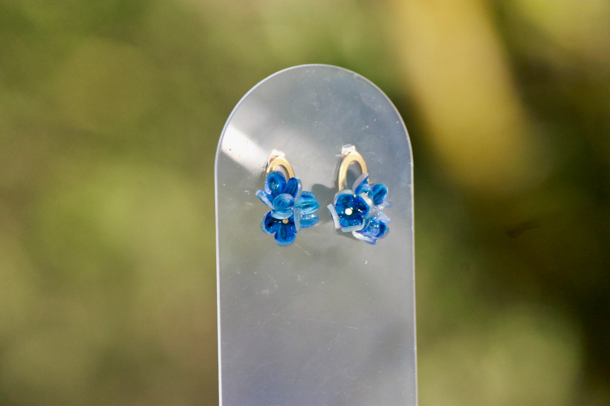 Hand-Drawn Floral Accent Studs // Sapphire Blue